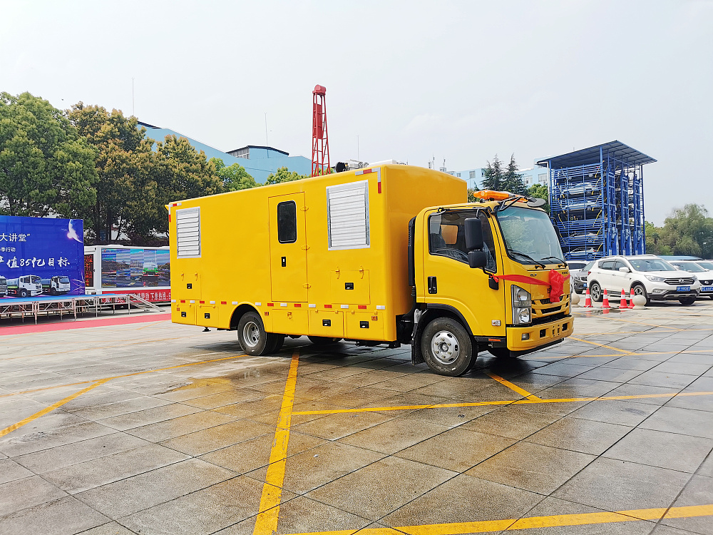 五十鈴電源車(chē)移動(dòng)式電源保障車(chē)[500KW]