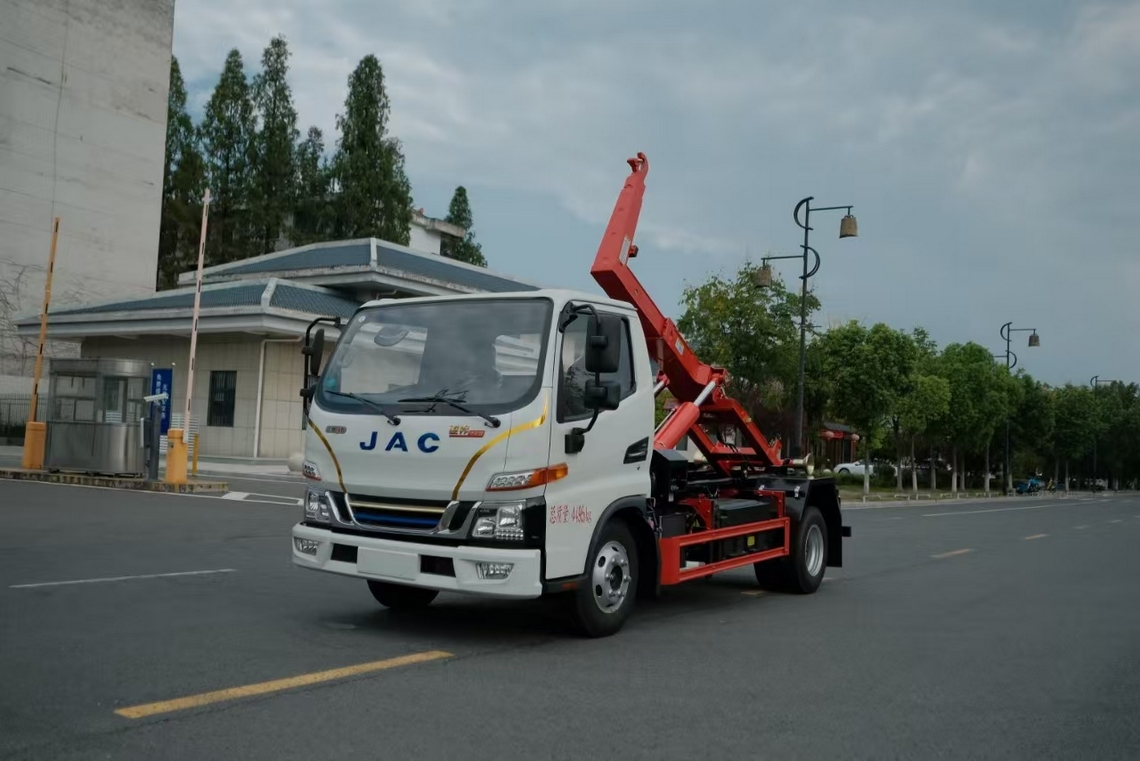 江淮混動(dòng)勾臂垃圾車