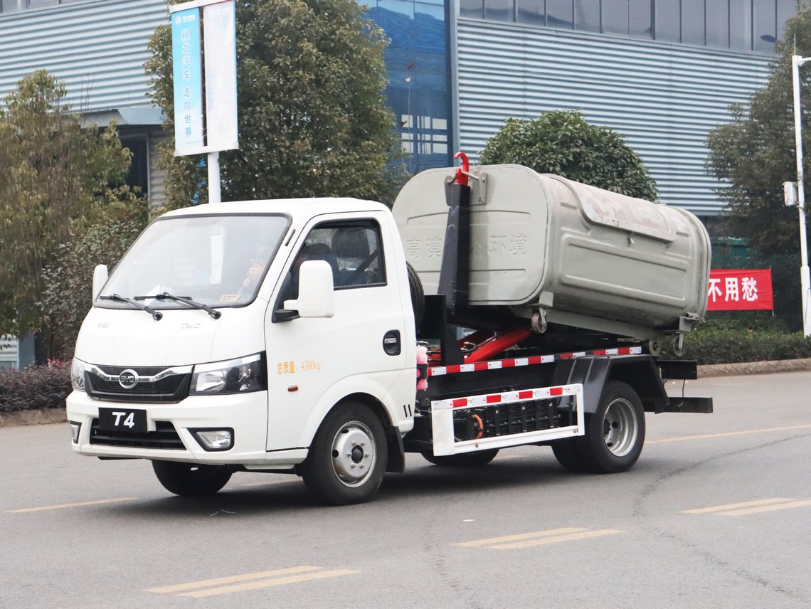 比亞迪T4純電動(dòng)勾臂垃圾車
